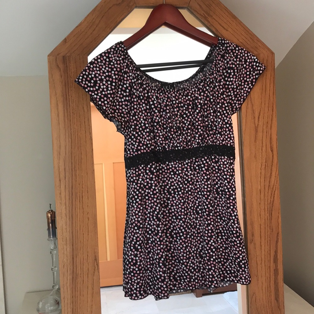 Cap sleeve polka dot top